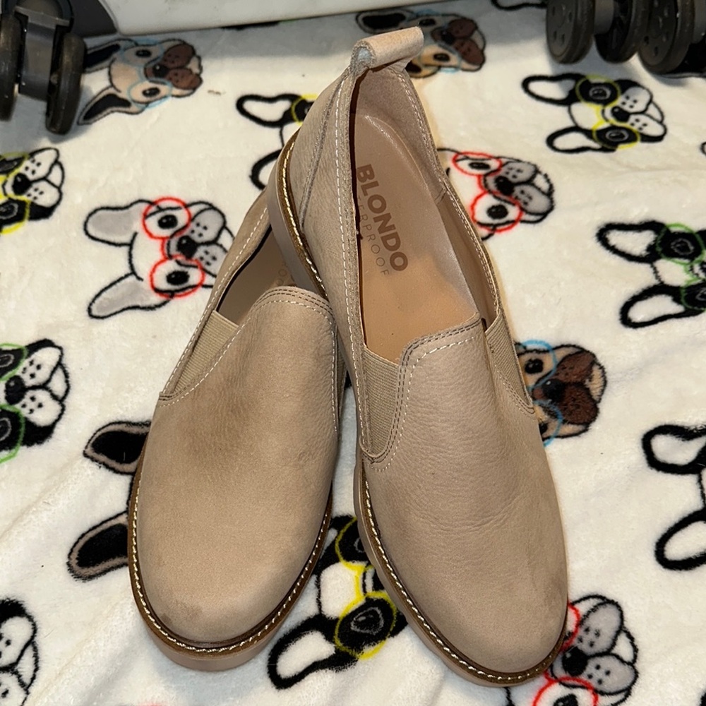 Blondo Taupe Leather Slip-On Shoes